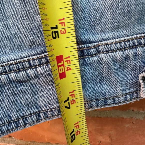 American Eagle Distressed Denim Blue Jean Vest ~ Small Petite - Picture 4 of 6